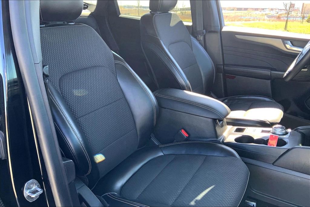 Used 2024 Ford Escape SE image 22