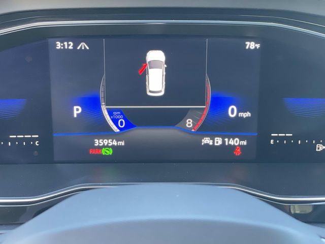 Used 2023 Volkswagen Jetta SE w/ Panoramic Sunroof Package image 17