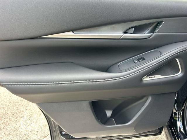 New 2027 INFINITI QX60 Luxe w/ Family Package FWD image 18