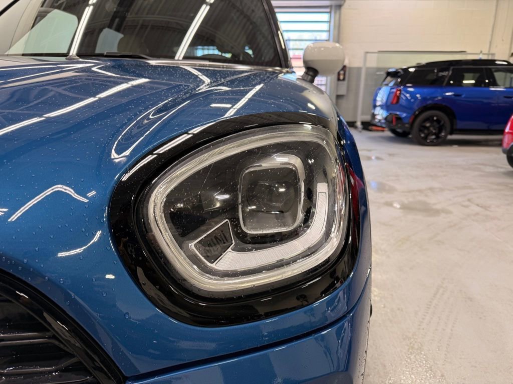 Certified 2024 MINI Cooper Countryman S AWD/4WD image 9