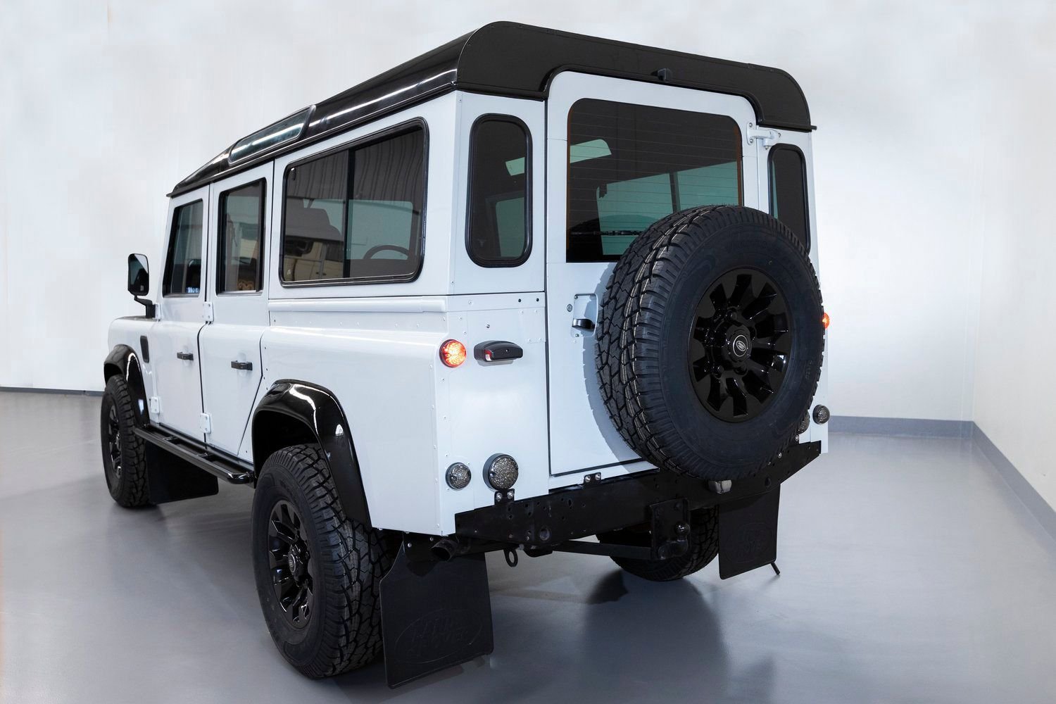 Used 1993 Porsche 968 Coupe image 9