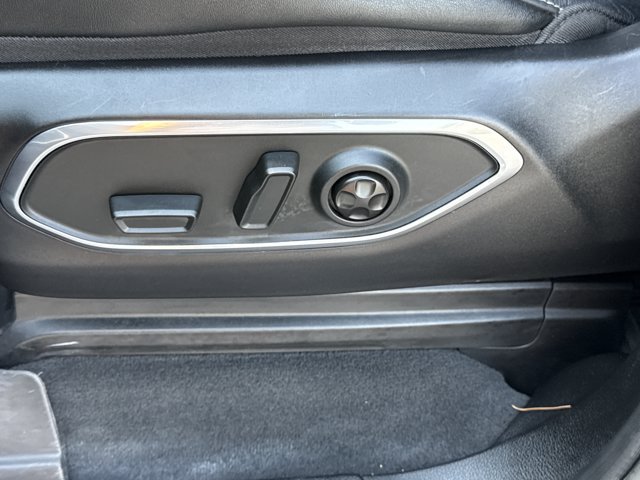 Used 2024 Jeep Wagoneer Series II w/ Flexible Seating Group RWD image 18