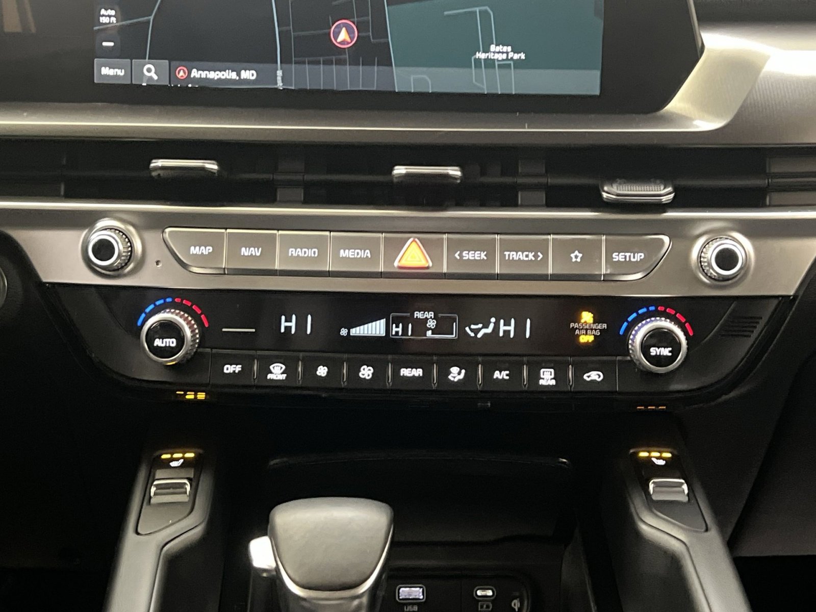 Used 2023 Kia Telluride S image 19