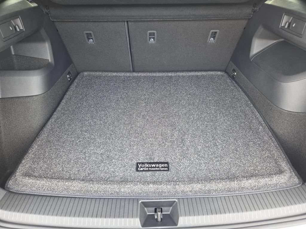 New 2026 Volkswagen Tiguan SEL R-Line AWD/4WD image 27