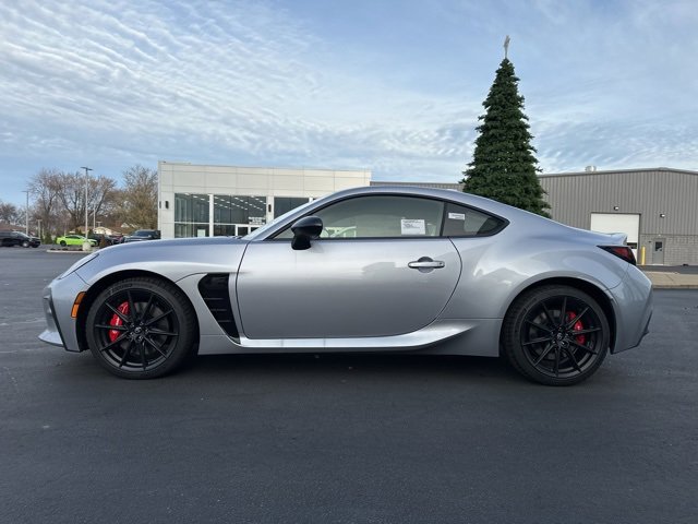 New 2025 Toyota GR86 Base image 4