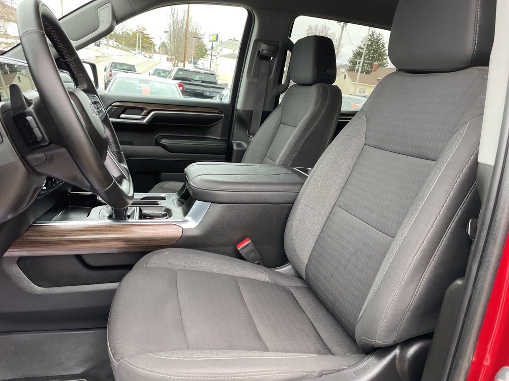 Used 2024 Chevrolet Silverado 1500 RST w/ Z71 Off-Road Package image 4