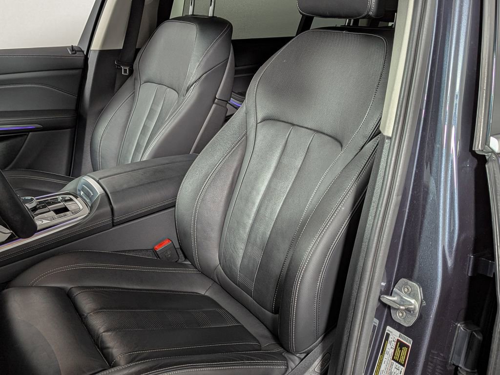 Used 2020 BMW X7 xDrive40i w/ Premium Package image 18