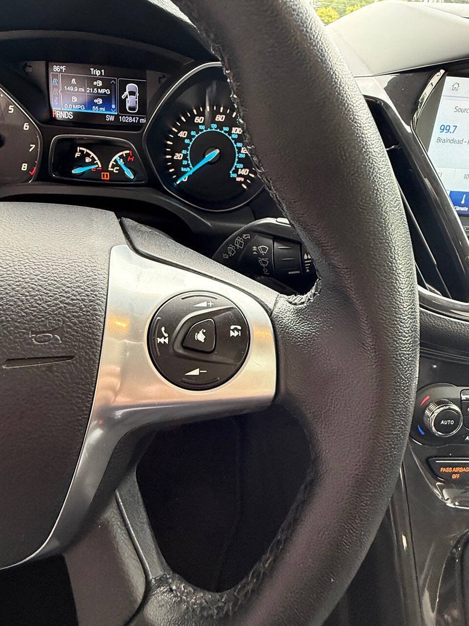 Used 2016 Ford Escape Titanium AWD/4WD image 29