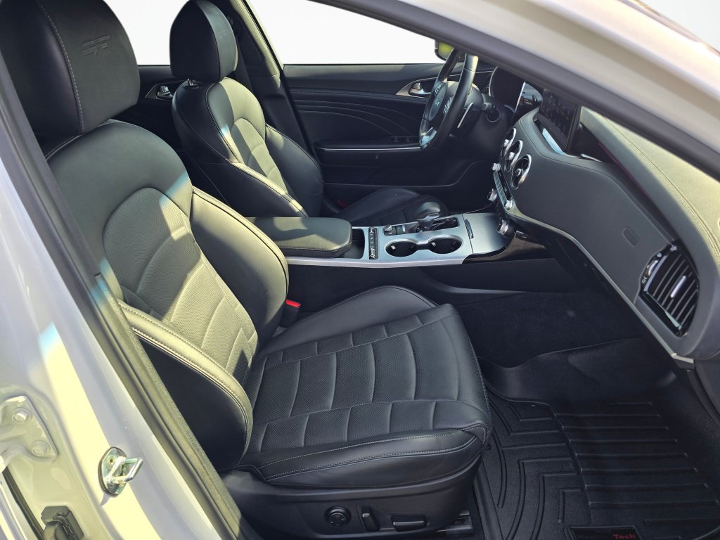 Used 2023 Kia Stinger GT2 AWD/4WD image 37