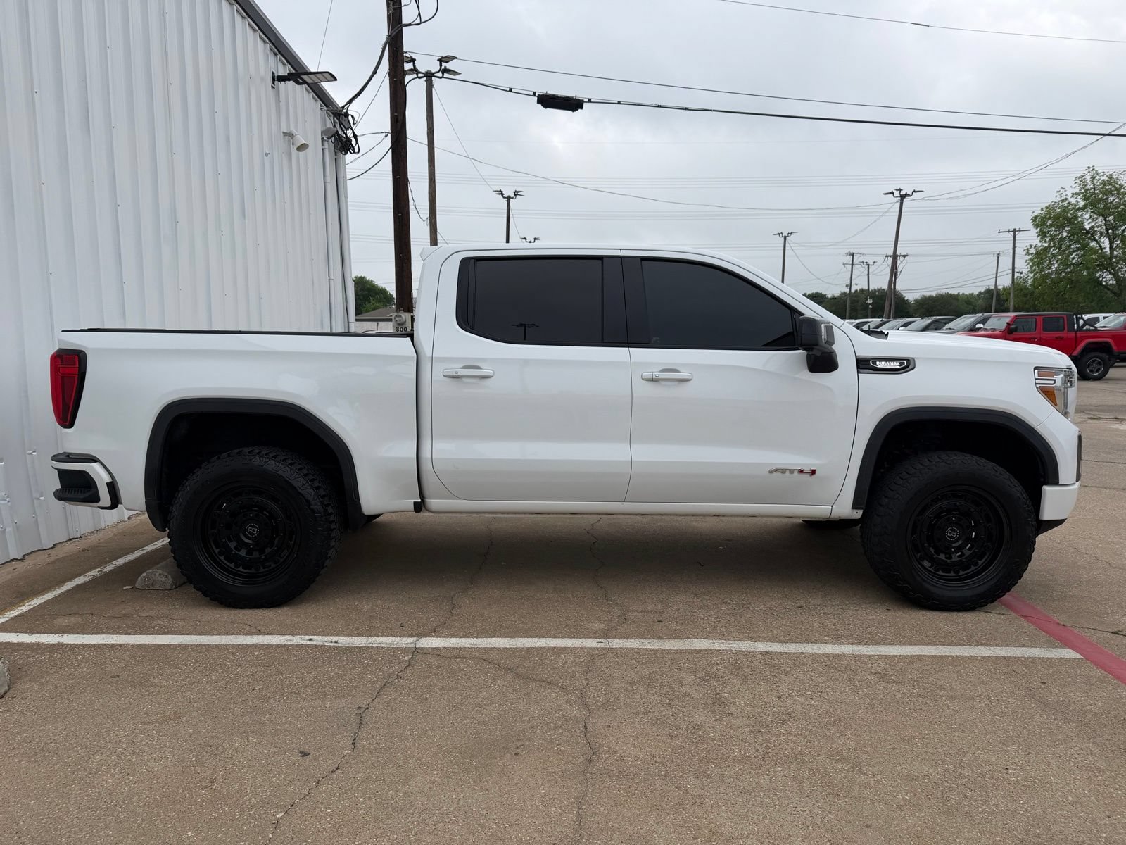 Used 2020 GMC Sierra 1500 AT4 w/ AT4 Premium Package AWD/4WD image 8