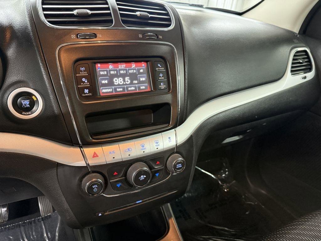 Used 2014 Dodge Journey American Value Package w/ Flexible Seating Group FWD image 14