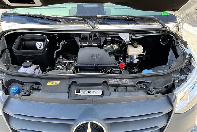 Used 2025 Mercedes-Benz Sprinter 2500 image 18