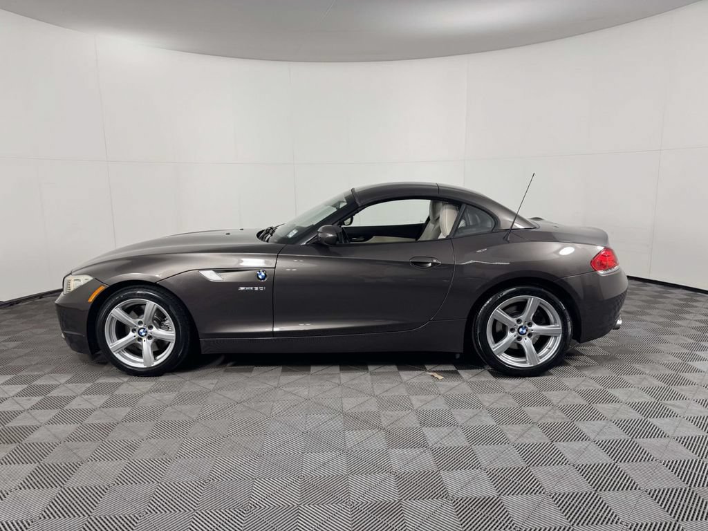 Used 2009 BMW Z4 sDrive30i RWD image 11