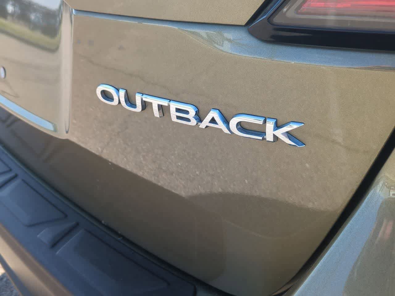 Used 2020 Subaru Outback Premium image 12