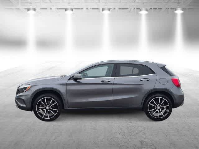 Used 2017 Mercedes-Benz GLA 250 4MATIC image 5