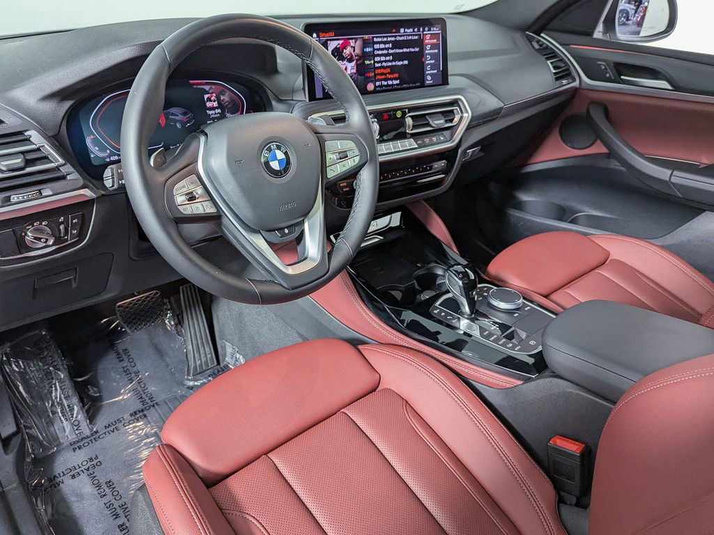 Certified 2024 BMW X4 xDrive30i w/ Premium Package AWD/4WD image 17