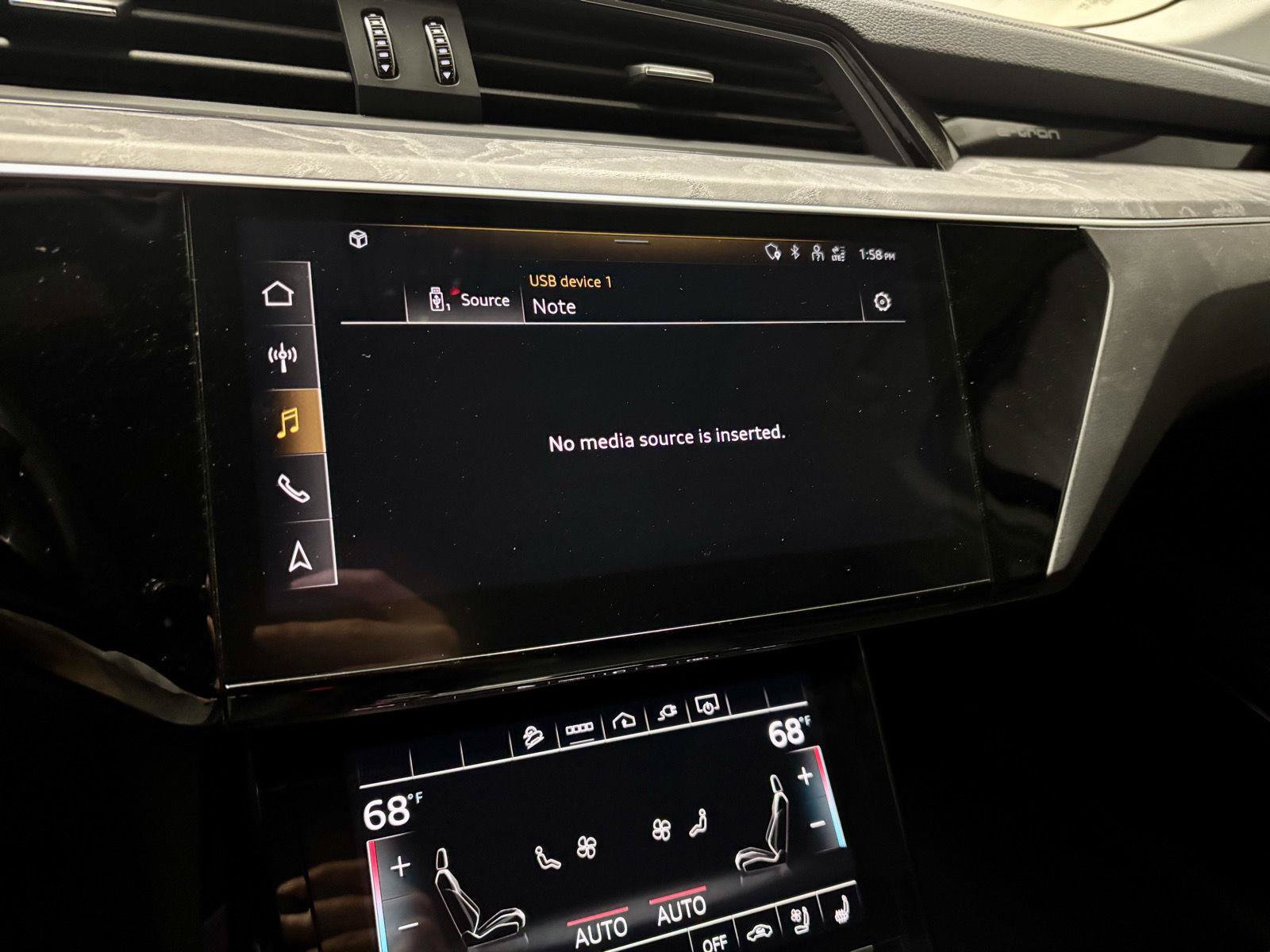 Used 2024 Audi Q8 e-tron Premium Plus w/ Premium Plus Package AWD/4WD image 37
