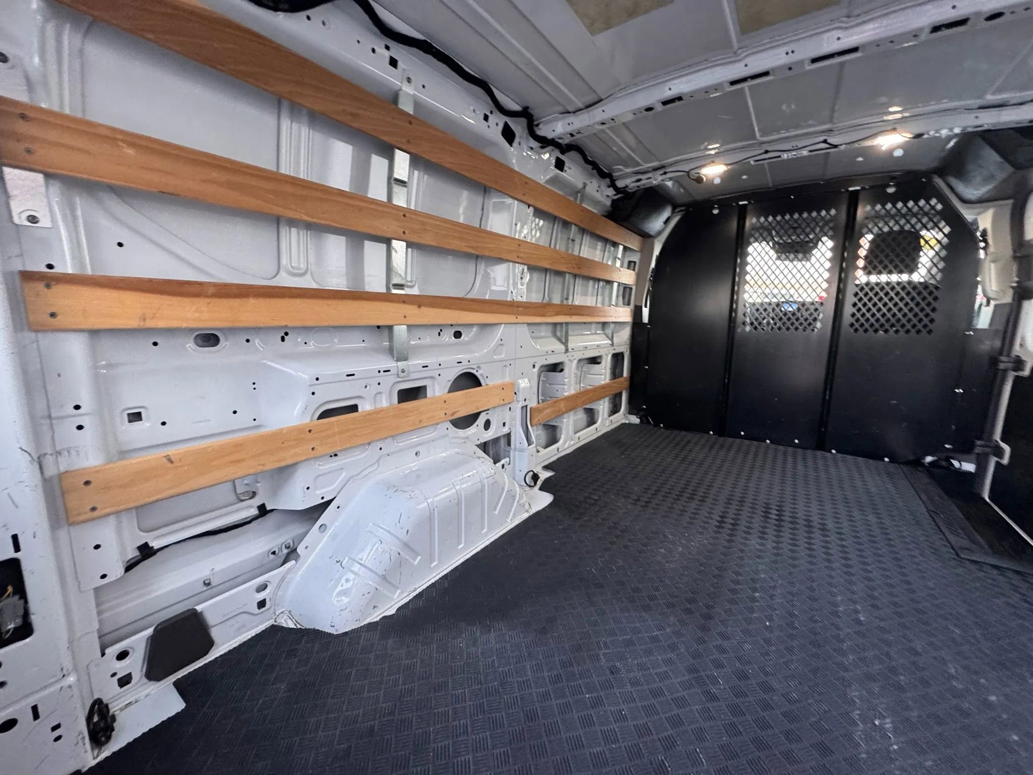 Used 2024 Ford Transit 250 Low Roof w/ Exterior Upgrade Package image 27