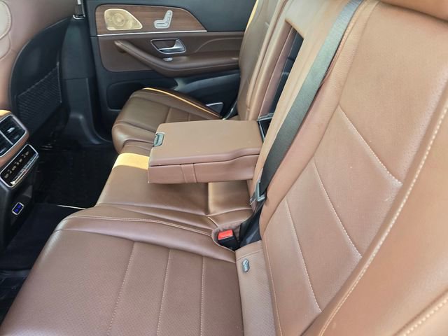 Used 2024 Mercedes-Benz GLS 450 4MATIC image 12