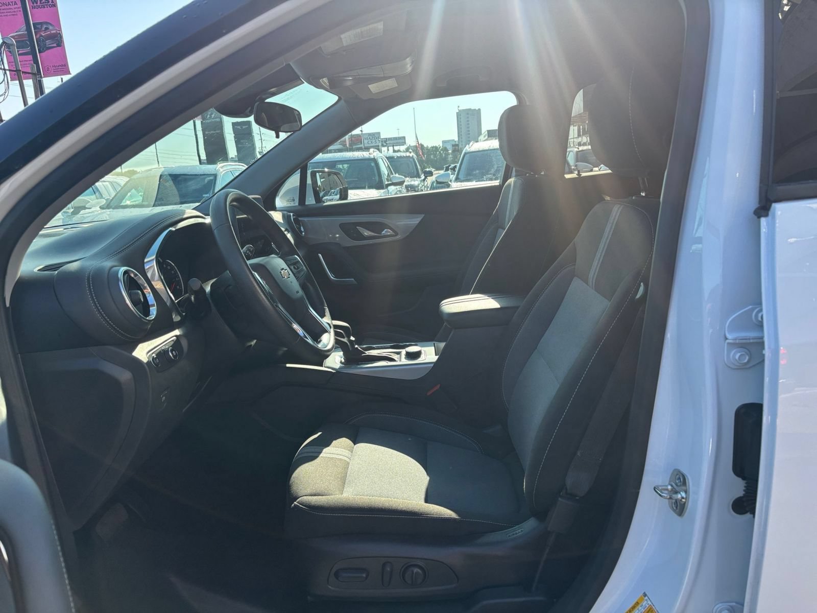 Used 2026 Chevrolet Blazer LT FWD image 27