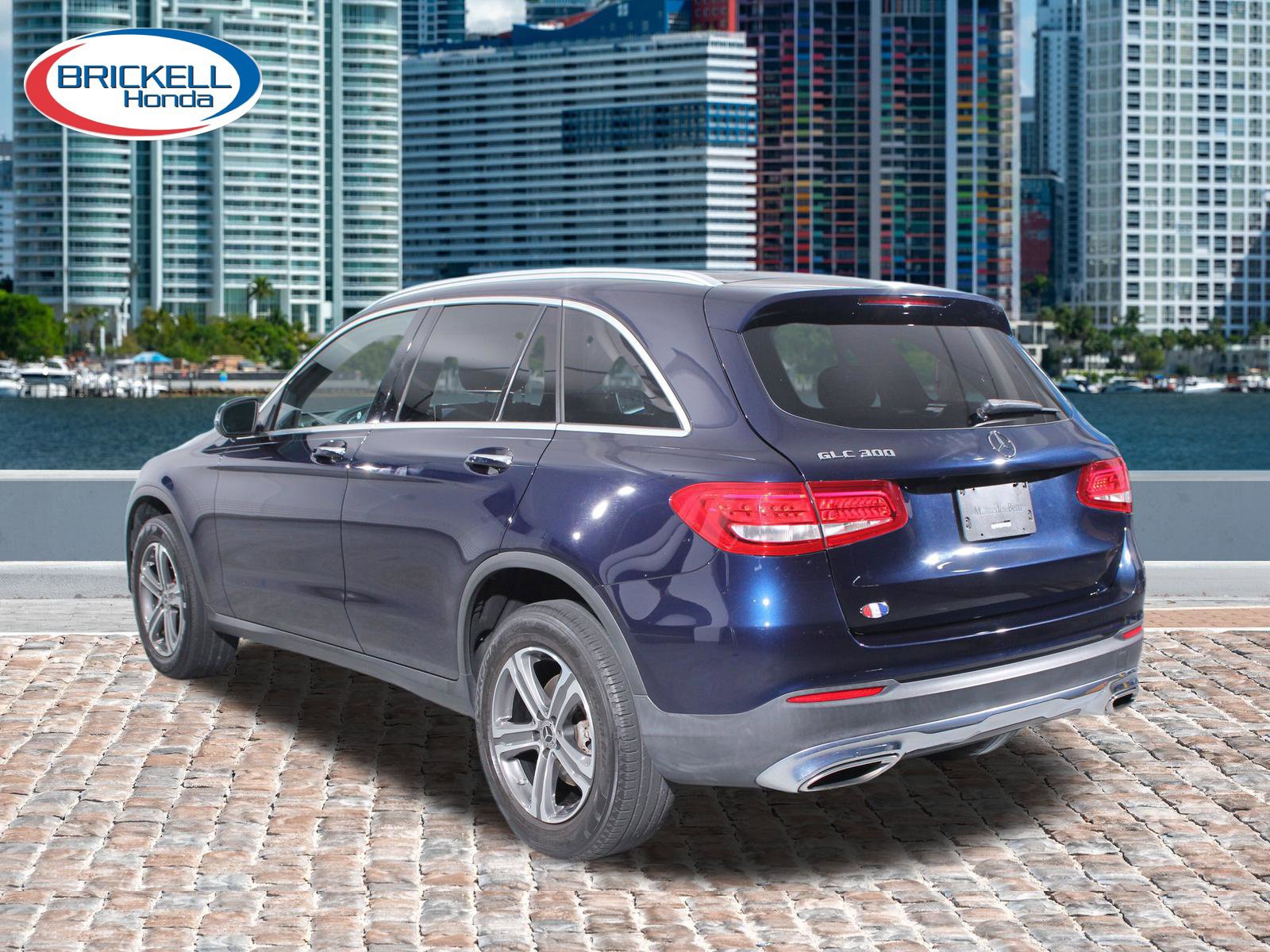 Used 2019 Mercedes-Benz GLC 300 image 3