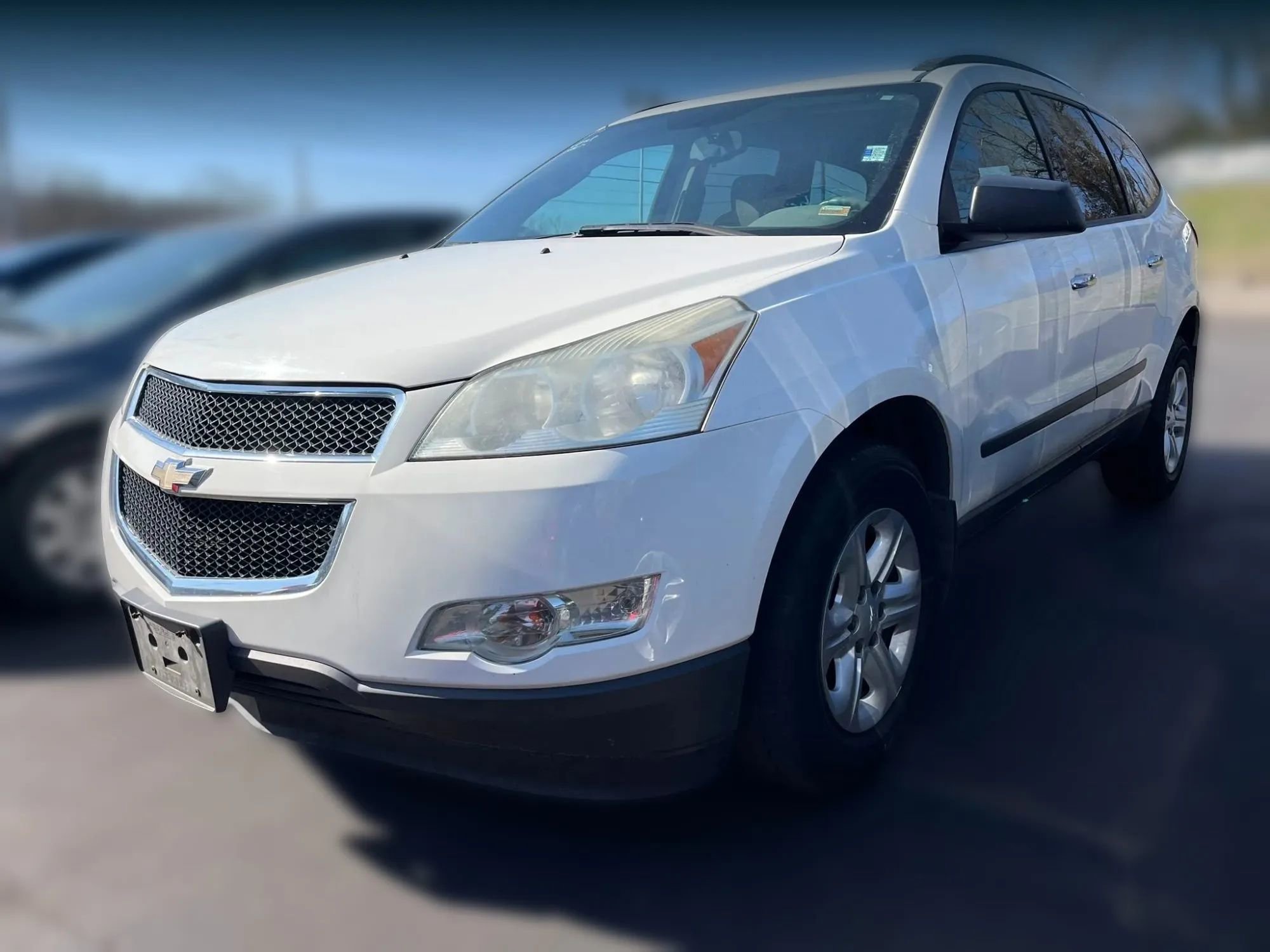 Used 2011 Chevrolet Traverse LS FWD image 1