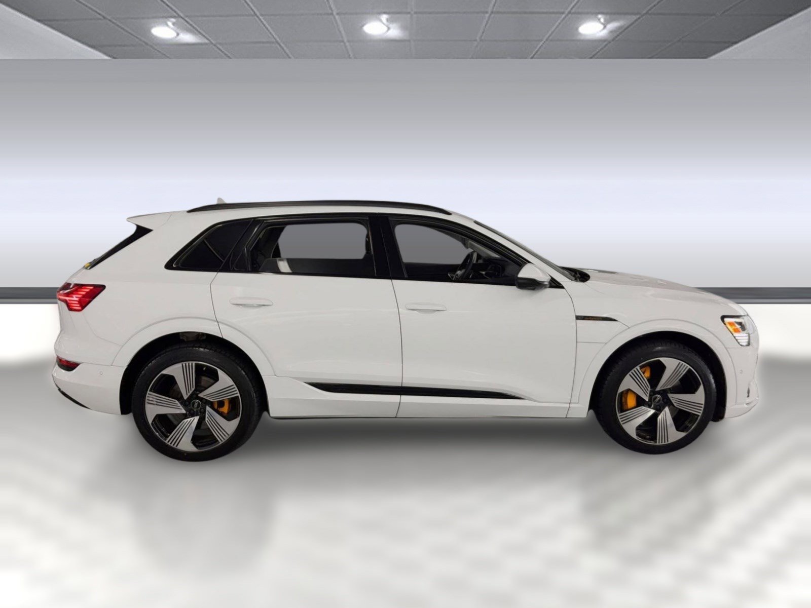 Used 2023 Audi e-tron Premium Plus AWD/4WD image 8