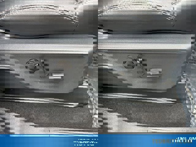 Certified 2025 Ford Expedition Max Platinum image 22