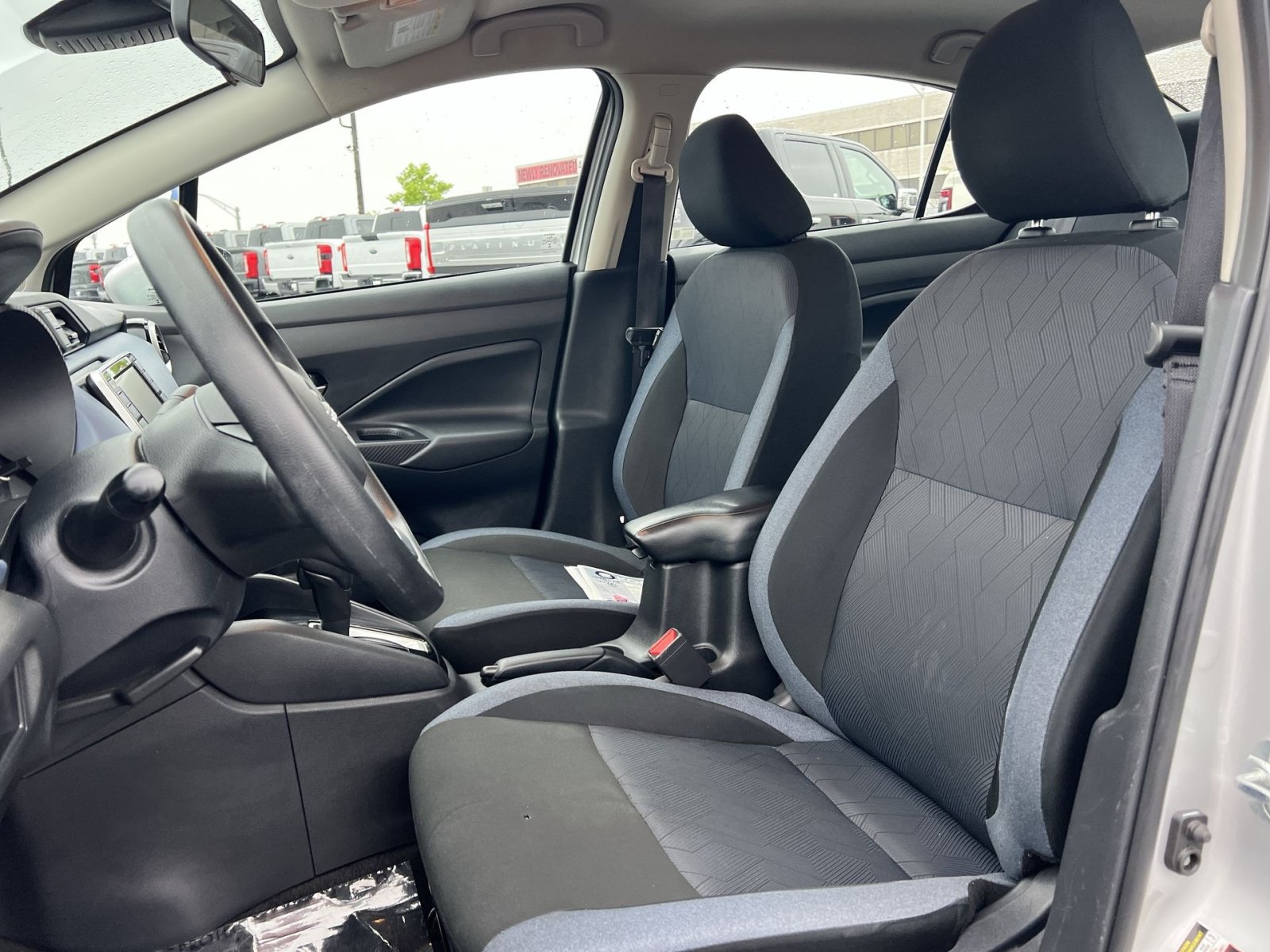 Used 2024 Nissan Versa SV FWD image 13