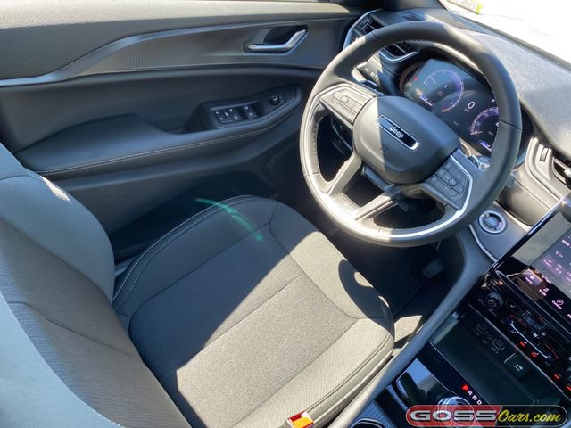 New 2026 Jeep Grand Cherokee Laredo X AWD/4WD image 21