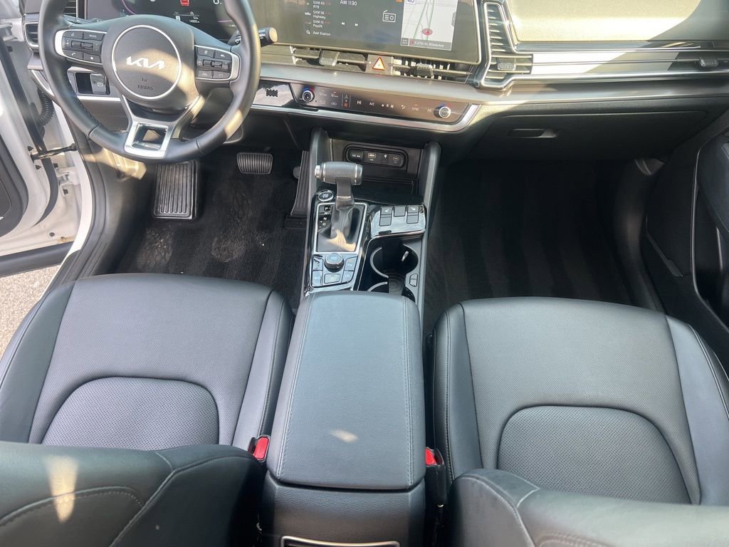 Certified 2025 Kia Sportage EX image 18