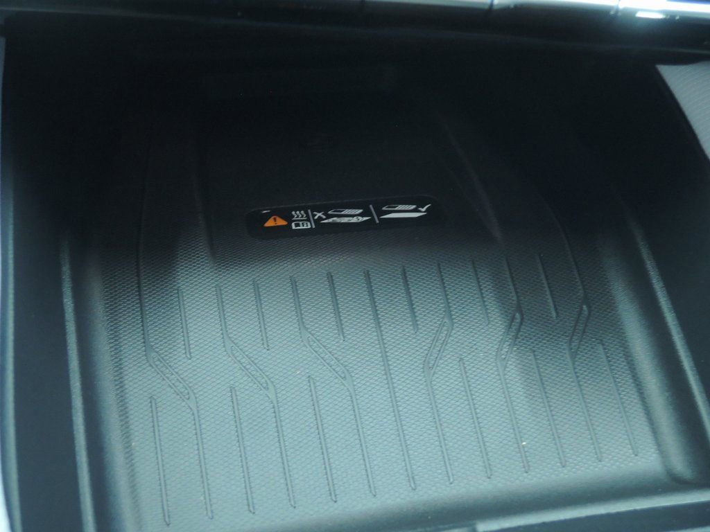 New 2026 Chevrolet Equinox EV LT AWD/4WD image 21