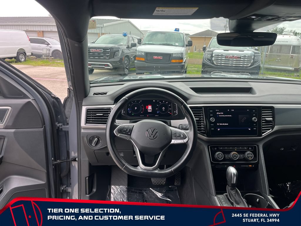Used 2020 Volkswagen Atlas Cross Sport SEL Premium AWD/4WD image 32