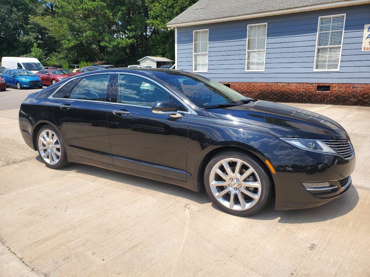 Used 2015 Lincoln MKZ w/ Equipment Group 102A Reserve FWD image 3