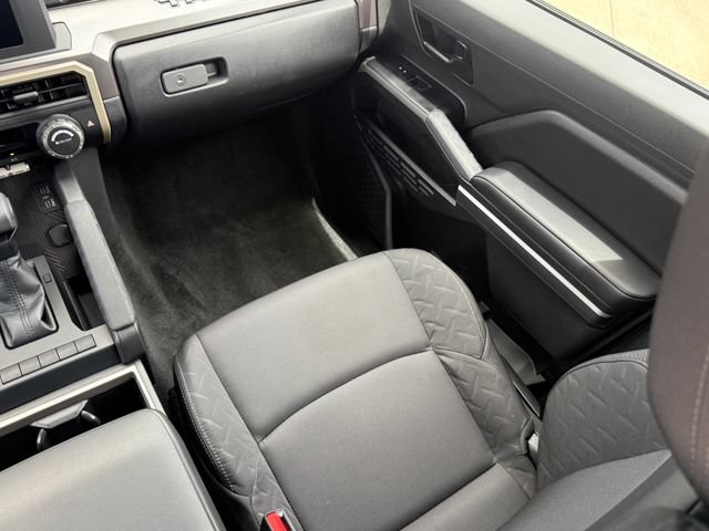 Used 2026 Toyota Tacoma SR5 AWD/4WD image 23