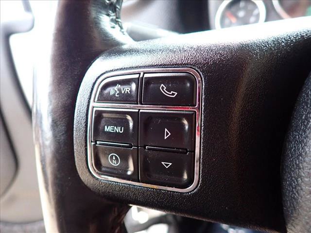 Used 2016 Jeep Wrangler Unlimited Rubicon w/ Connectivity Group AWD/4WD image 15