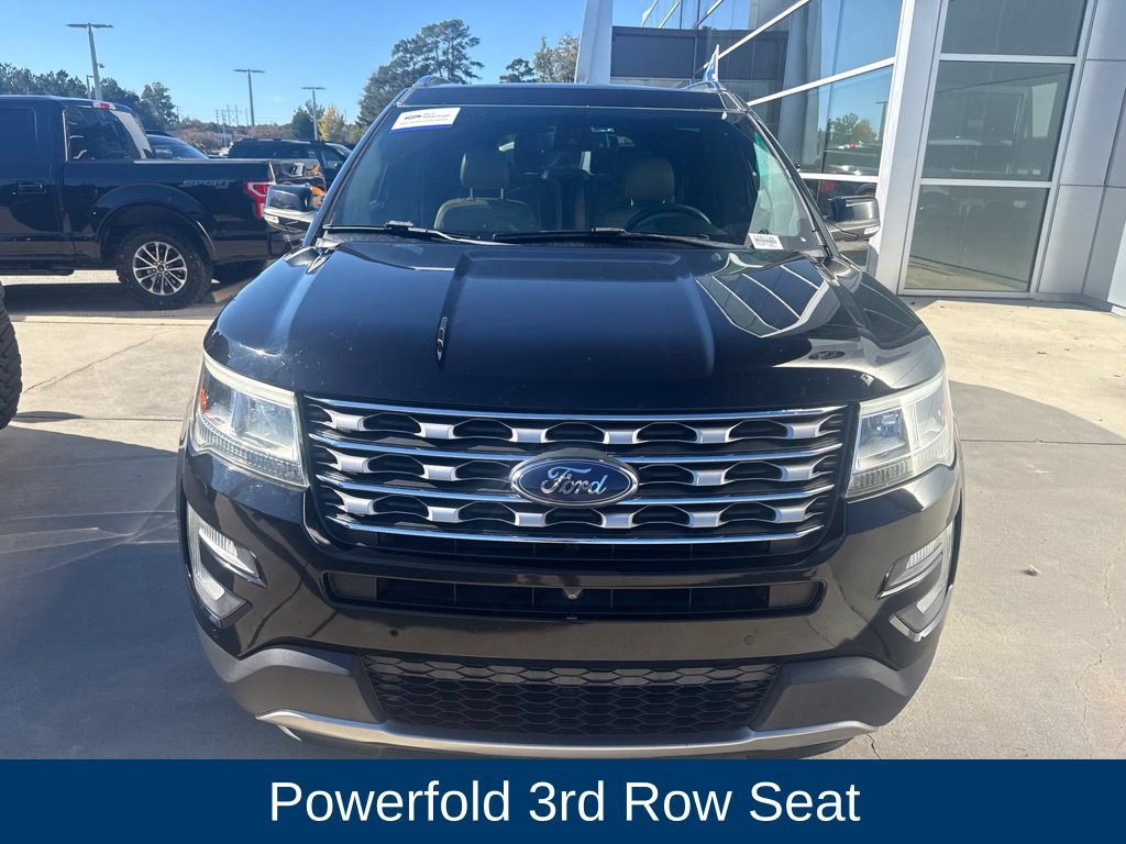 Used 2017 Ford Explorer Limited w/ Equipment Group 301A FWD image 2