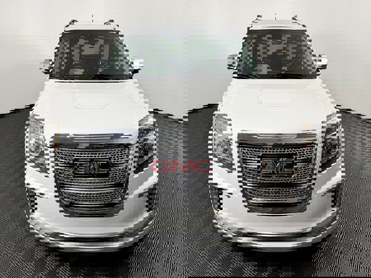 Used 2017 GMC Terrain Denali image 4