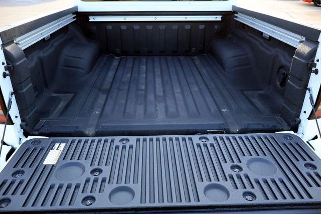 Certified 2024 Nissan Frontier SV w/ SV Convenience Package RWD image 9