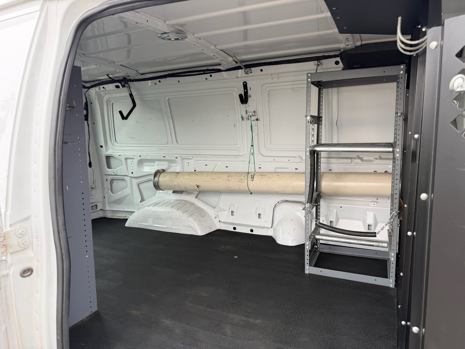 Used 2014 Ford E-150 and Econoline 150 w/ Power Group RWD image 15