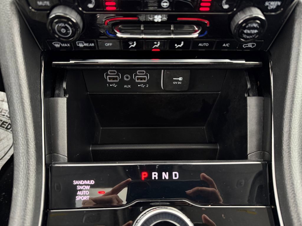 Used 2023 Jeep Grand Cherokee L Limited image 29