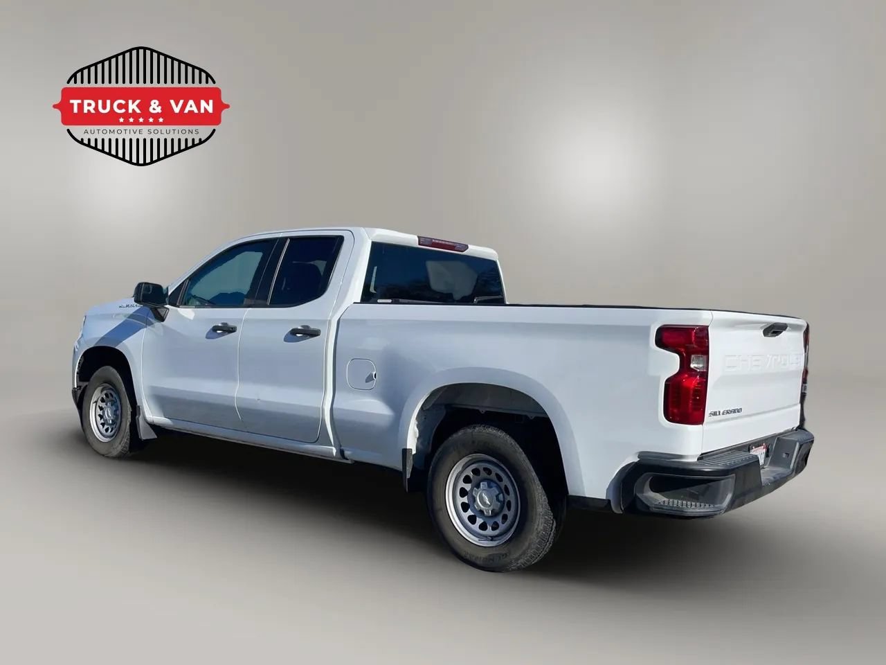 Used 2022 Chevrolet Silverado 1500 W/T w/ WT Convenience Package RWD image 4