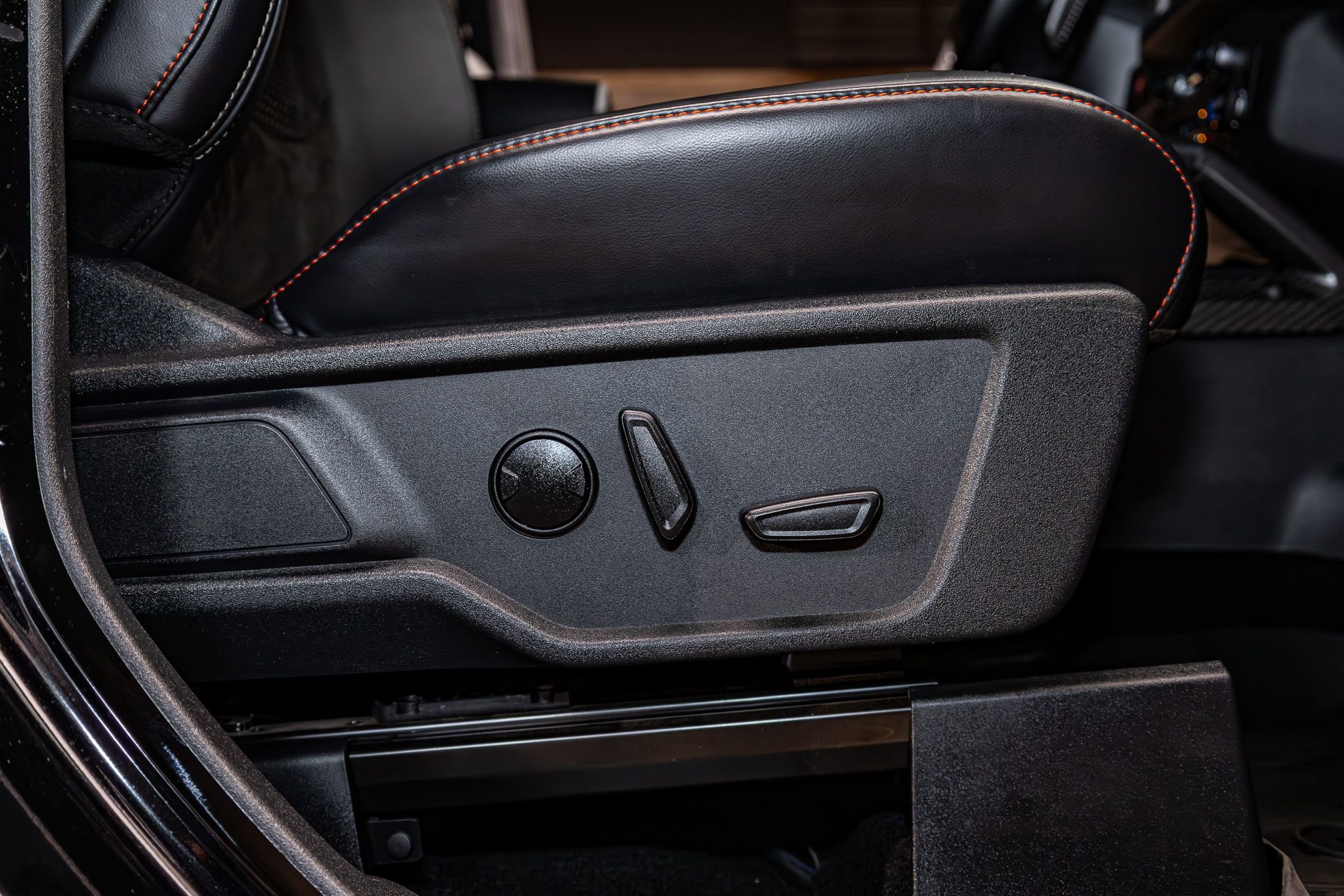 Used 2024 Ford Bronco Raptor w/ Interior Carbon Fiber Pack 6 image 25