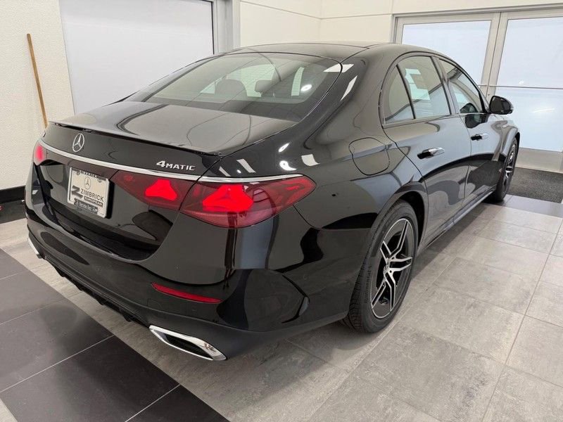 New 2026 Mercedes-Benz E 350 4MATIC Sedan image 2