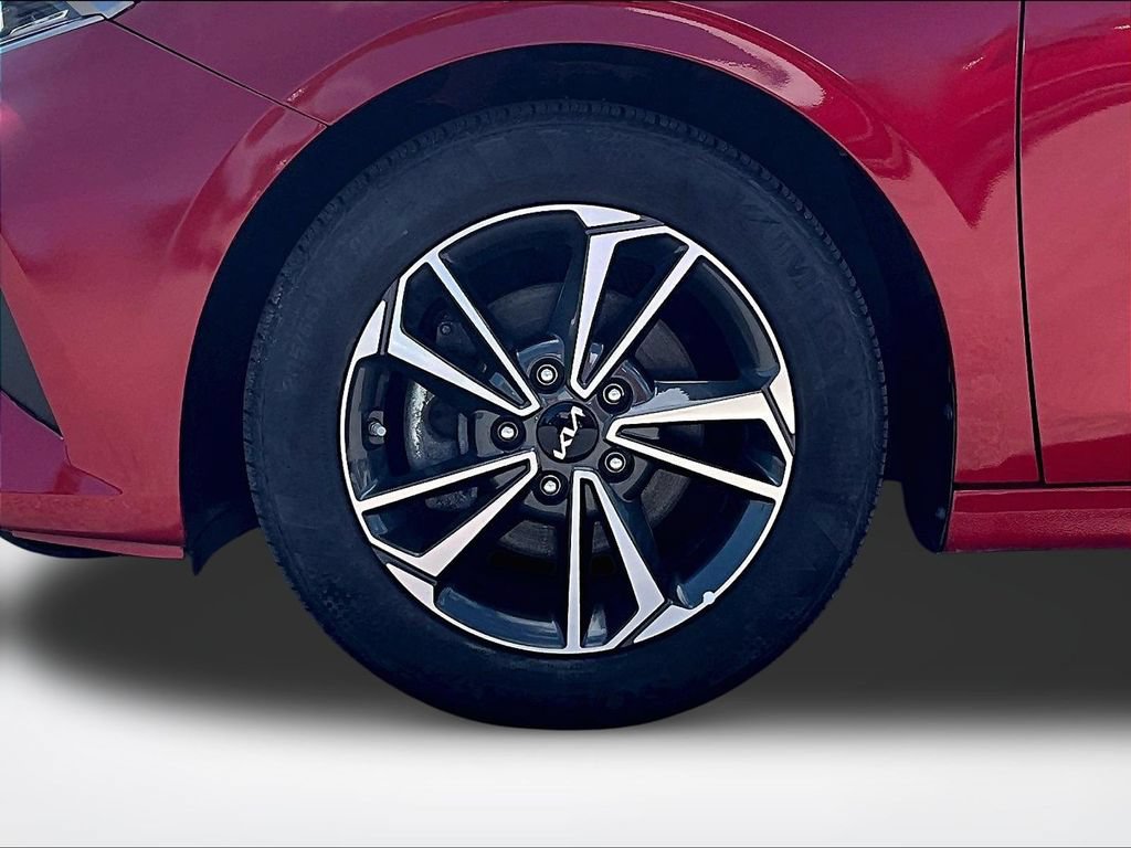 Used 2024 Kia Forte LXS w/ LXS Technology Package FWD image 10