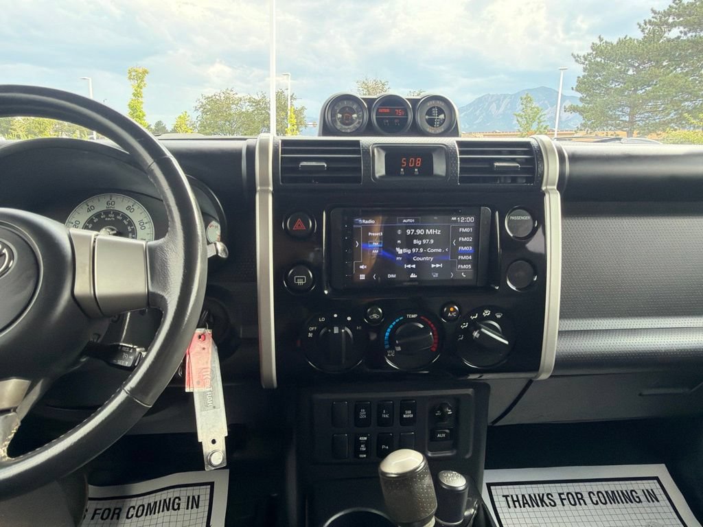 Used 2007 Toyota FJ Cruiser 4WD w/ Upgrade Pkg 2 image 25