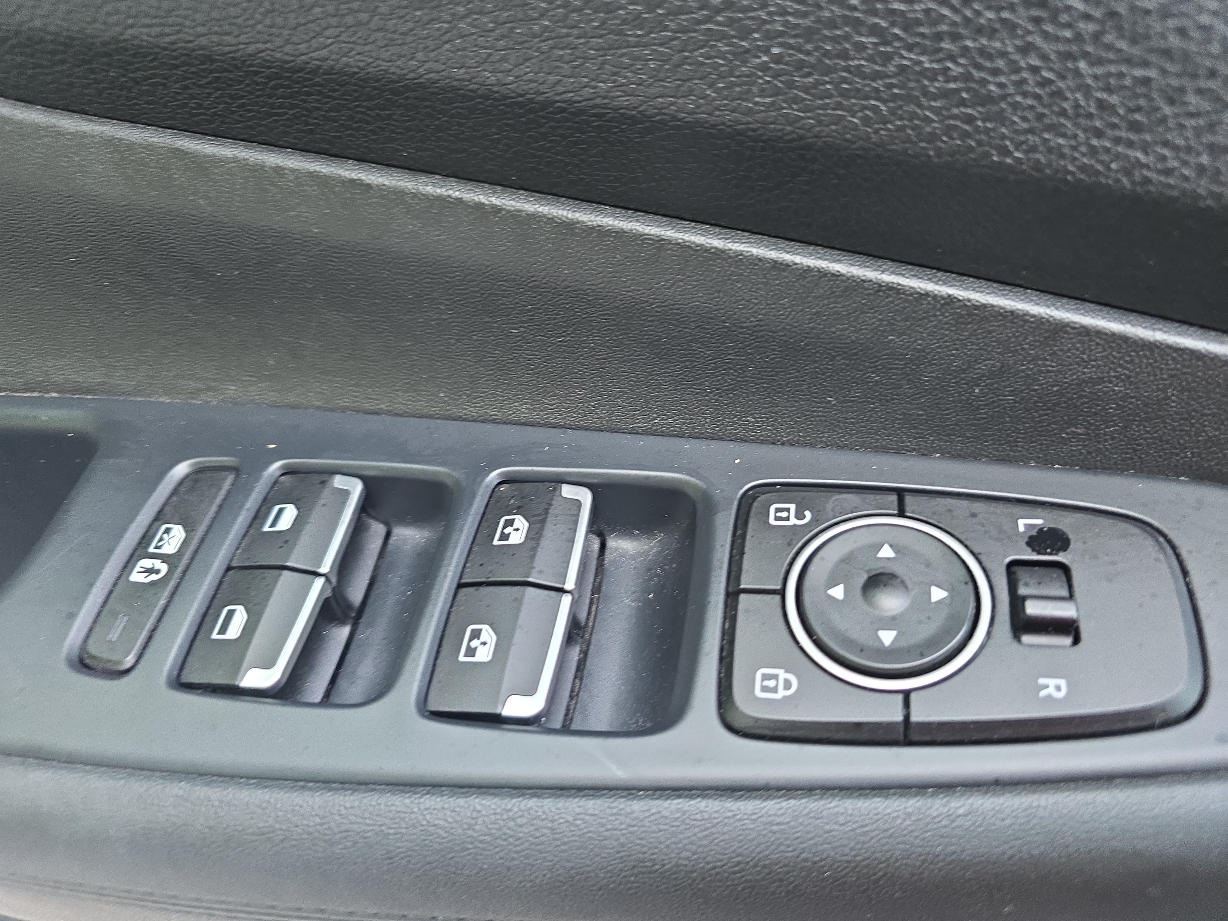 Used 2022 Hyundai Santa Fe XRT w/ Cargo Package AWD/4WD image 26