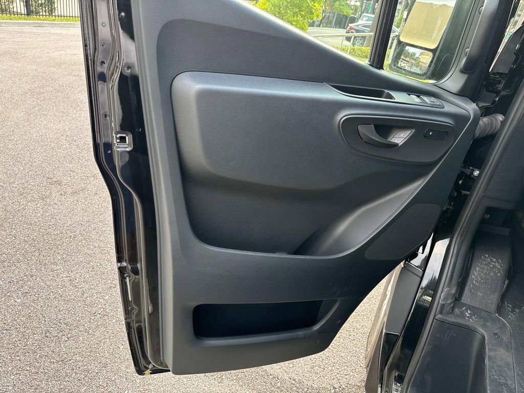 New 2024 Mercedes-Benz Sprinter 2500 image 19