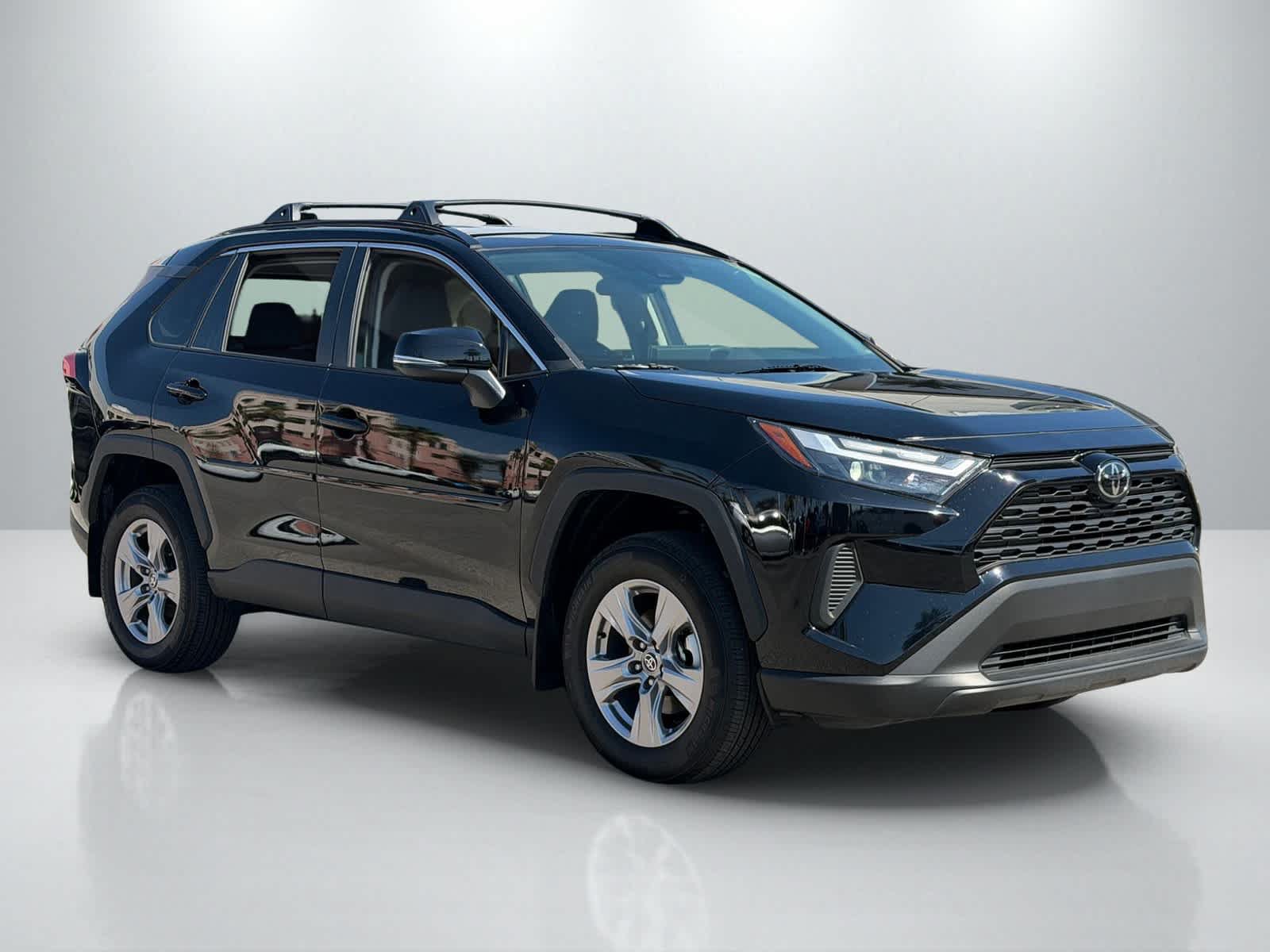 Used 2024 Toyota RAV4 XLE AWD/4WD image 10
