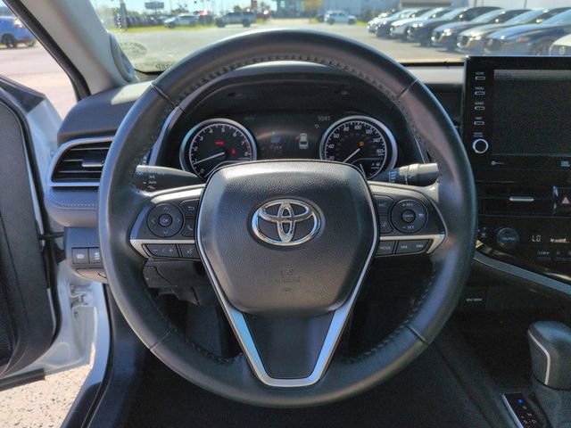 Used 2024 Toyota Camry XLE w/ Navigation Package image 27